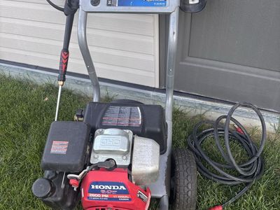 Excell XR2600 Pressure Washer Powered by Honda 5.0 HP GC160 2600 PSI