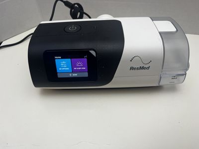 CPAP AirSense 11 AutoSet – like new