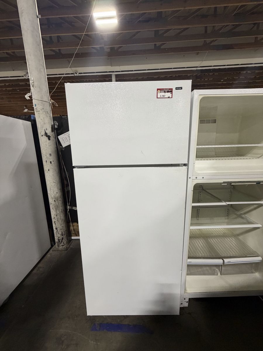 Good HOTPOINT White Top Freezer Refrigerator - Used