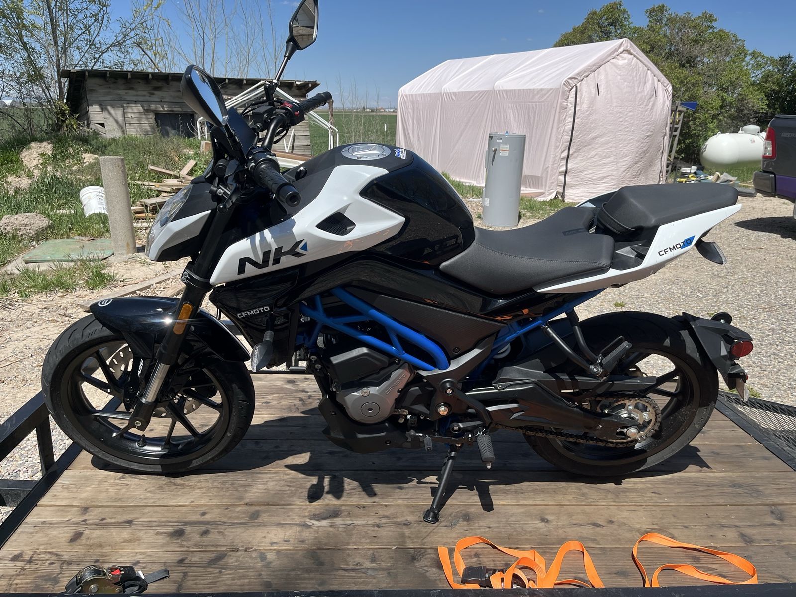 2025 CFMOTO 300NK
