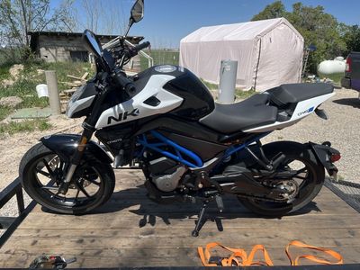 2025 CFMOTO 300NK
