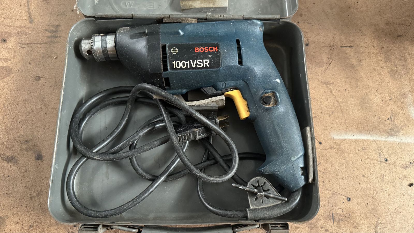 Bosch 1001VSR Power Drill
