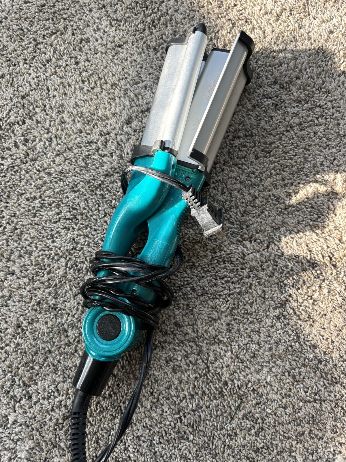 Bedhead 3 barrel curling iron