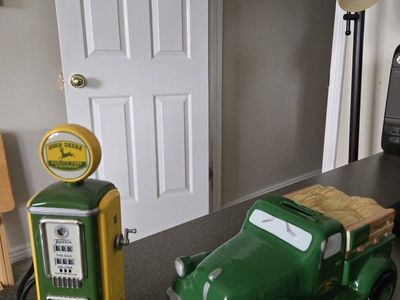John Deere Collectible Gas Pump and Truck Piggy Bank Set