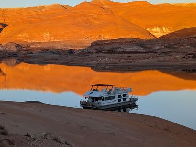 1/10th Lake Powell Houseboat LLC