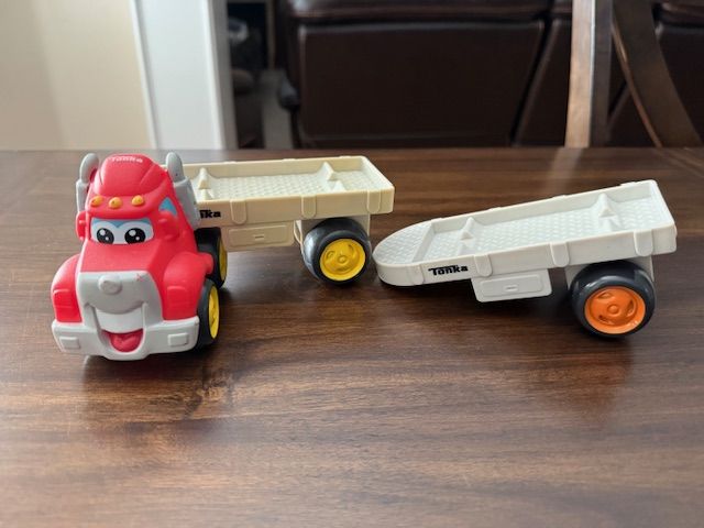 Tonka Red Tractor Truck Car Carrier with 2 Flatbed Trailers Hasbro Toy