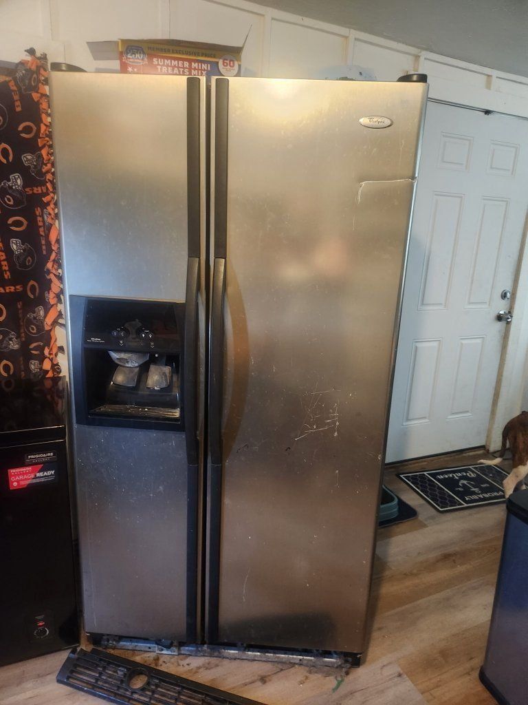 Whirlpool Side-by-Side Refrigerator with Ice & Water Dispenser - Stainless Steel