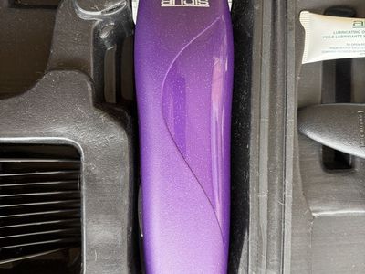 Andis Professional Ceramic Blade Grooming Kit with Hard Case