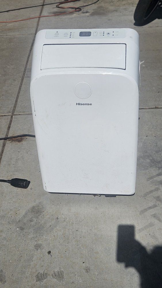 Hisense HAP55021HR1W 8000 BTU Portable Air Conditioner w/ Heating Function