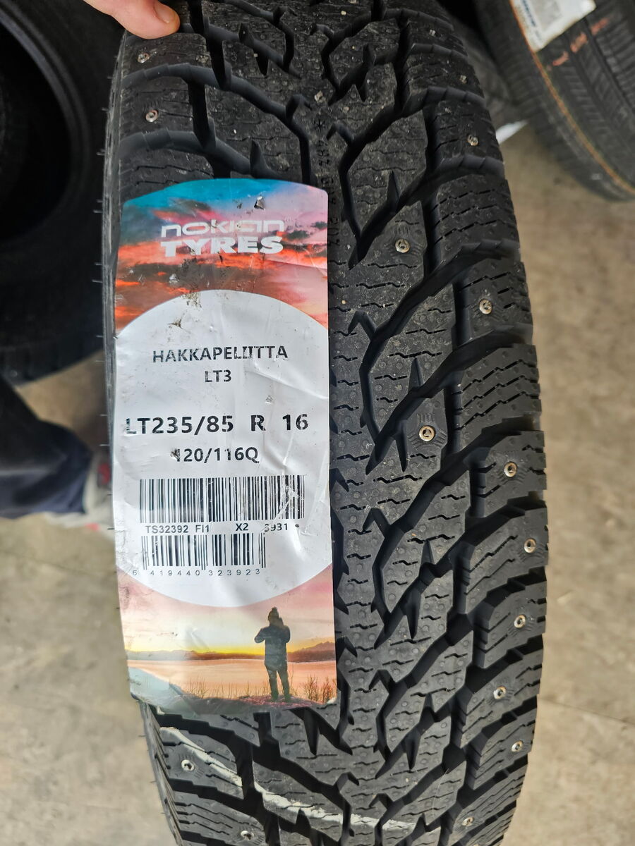 4 NOKIAN HAKKAPELIITTA LT3 STUDDED BSW LT 235 85 16 120/116Q 10PLY WINTER TIRE TS32392