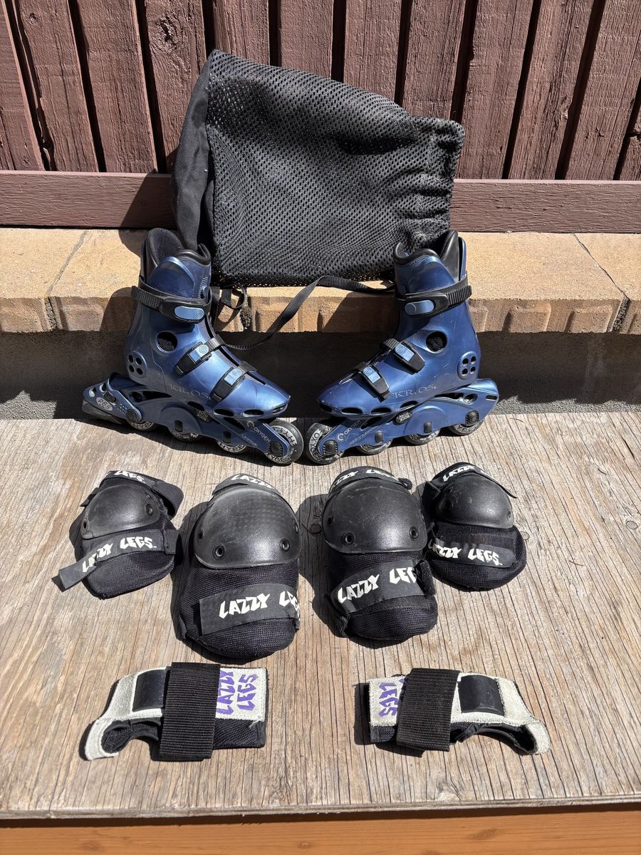 Size 8.5 EU 40 Woman’s Roller Blades including knee and elbow pads and bag