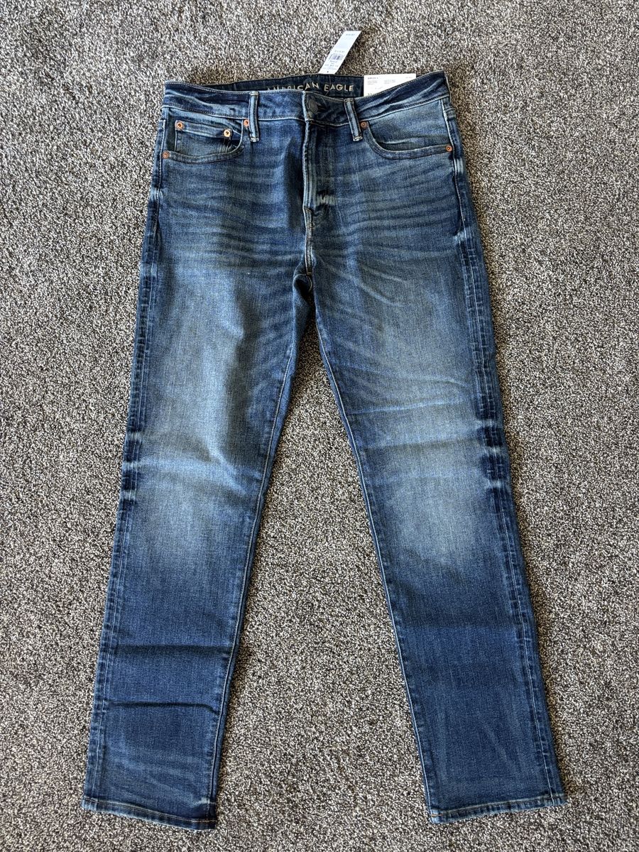 NEW! American Eagle Men's Slim Straight Airflex+ Denim Jeans- Size 32/32