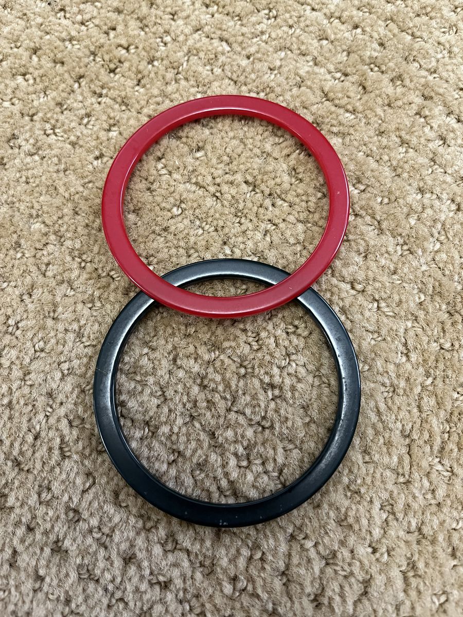 Red and Dark Green Vintage Bake Lite Bangles/Bracelet Set - 1940's