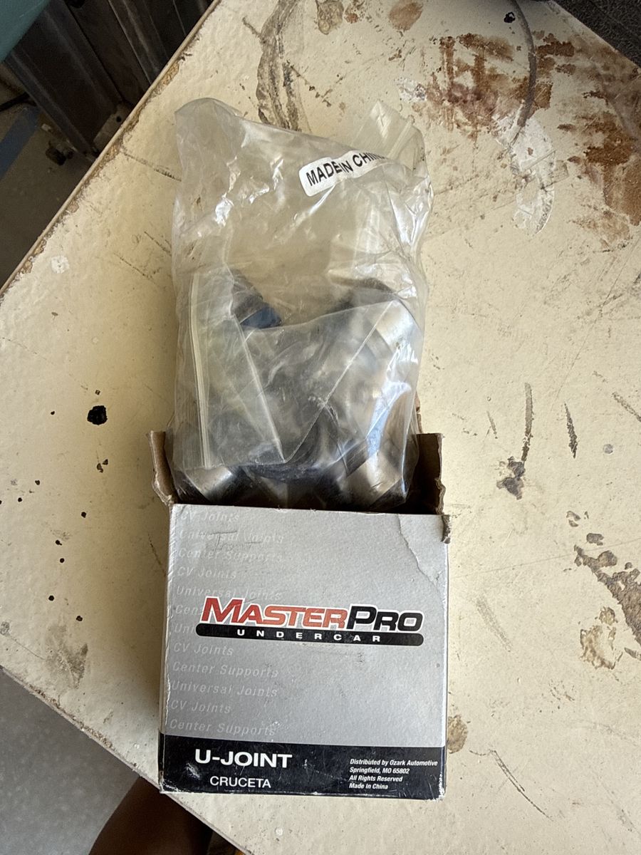 MasterPro Undercar U-Joint (Cruceta) - New Replacement Part