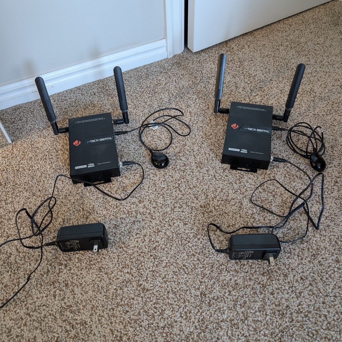 J-Tech Digital 1X2 Wireless HDMI Extender