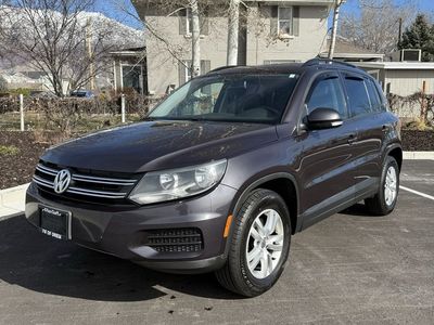 2016 VOLKSWAGEN TIGUAN SE