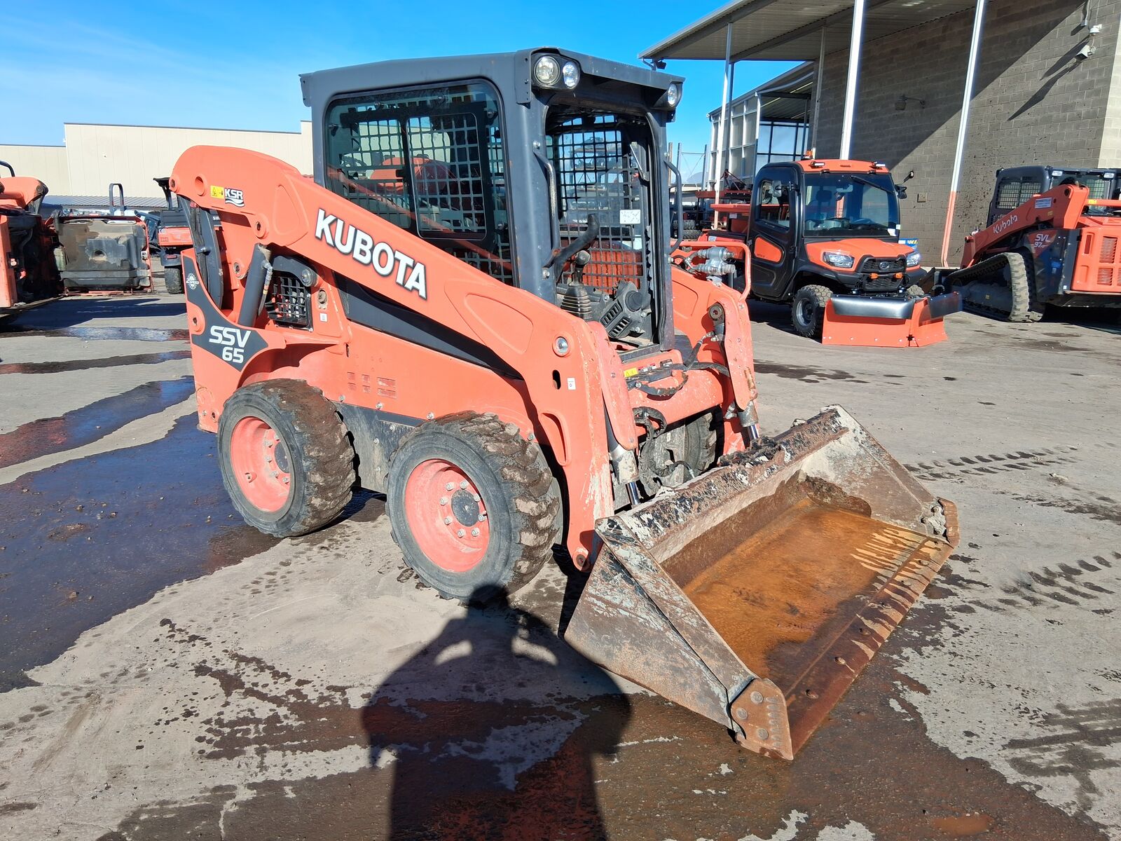 2017 KUBOTA SSV65PHRC