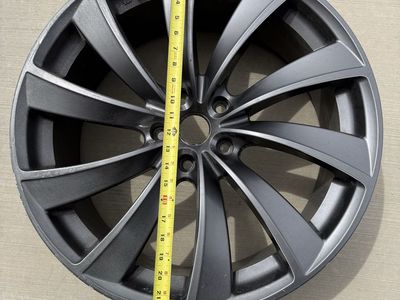 21 inch (21x9) 120x5 mount rim. For bmw or tesla