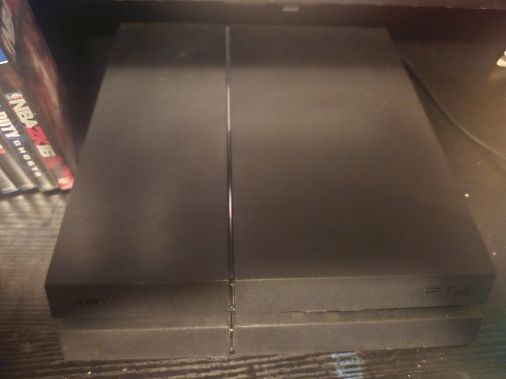 Main image 4