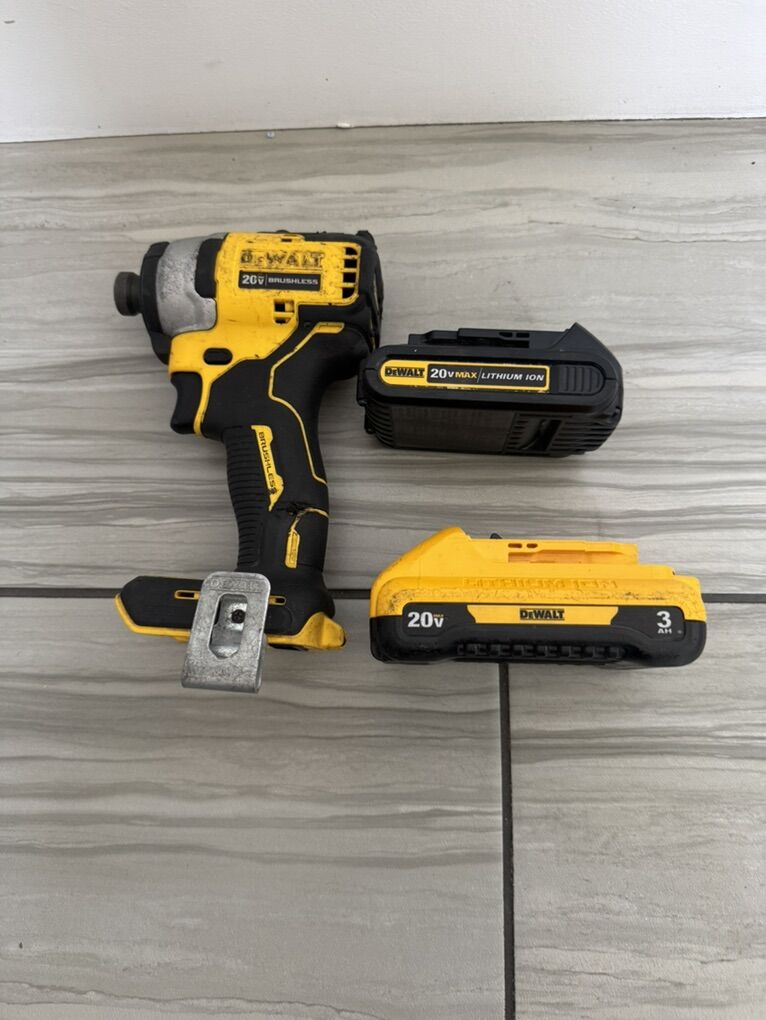 Dewalt impact driver with 2 batteries