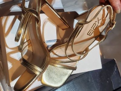 NEW - X2B Ally-4N Gold PU Strappy Block Heel Dress Sandals Size 7
