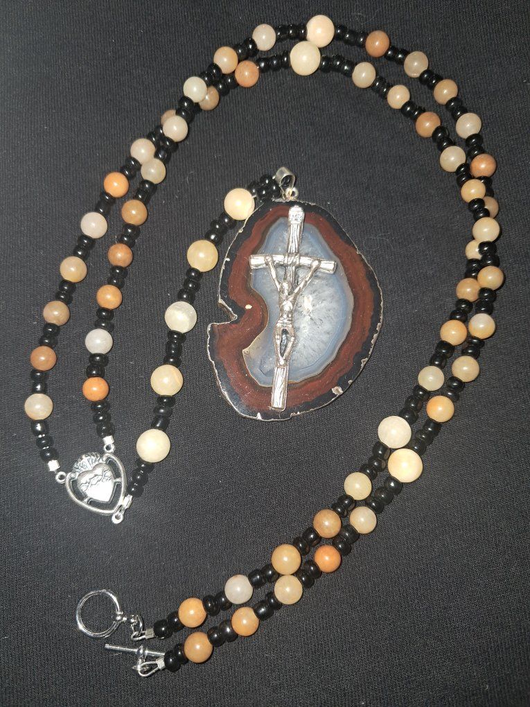 Main image 7
