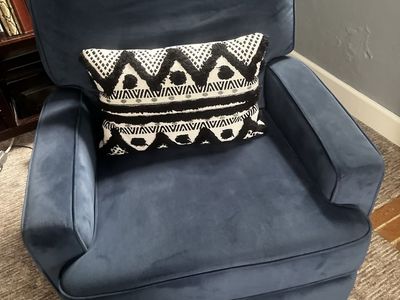 Blue Upholstered Armchair - Comfortable and Stylish Living Room Chair recliner