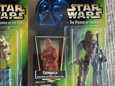90’s Star Wars The Power of the Force Kenner Chewbacca Bowcaster & Heavy Blaster Rifle Action Figures Collection 1 (1997)