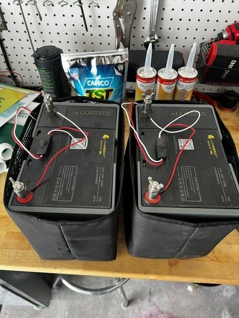 LION Energy Safari 1300 UT 12.8V 105Ah / 1152Wh, LiFePO4 - Lithium Batteries with Heaters