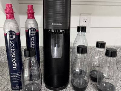 SodaStream Terra Sparkling Water Maker Black w/ 2 CO2 Cartridges & 5 Bottles