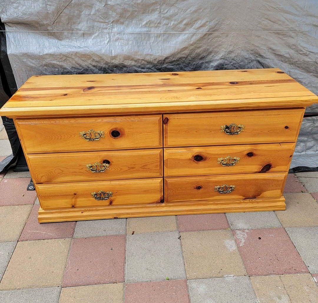 6 Drawer Solid Pine Wood Dresser
