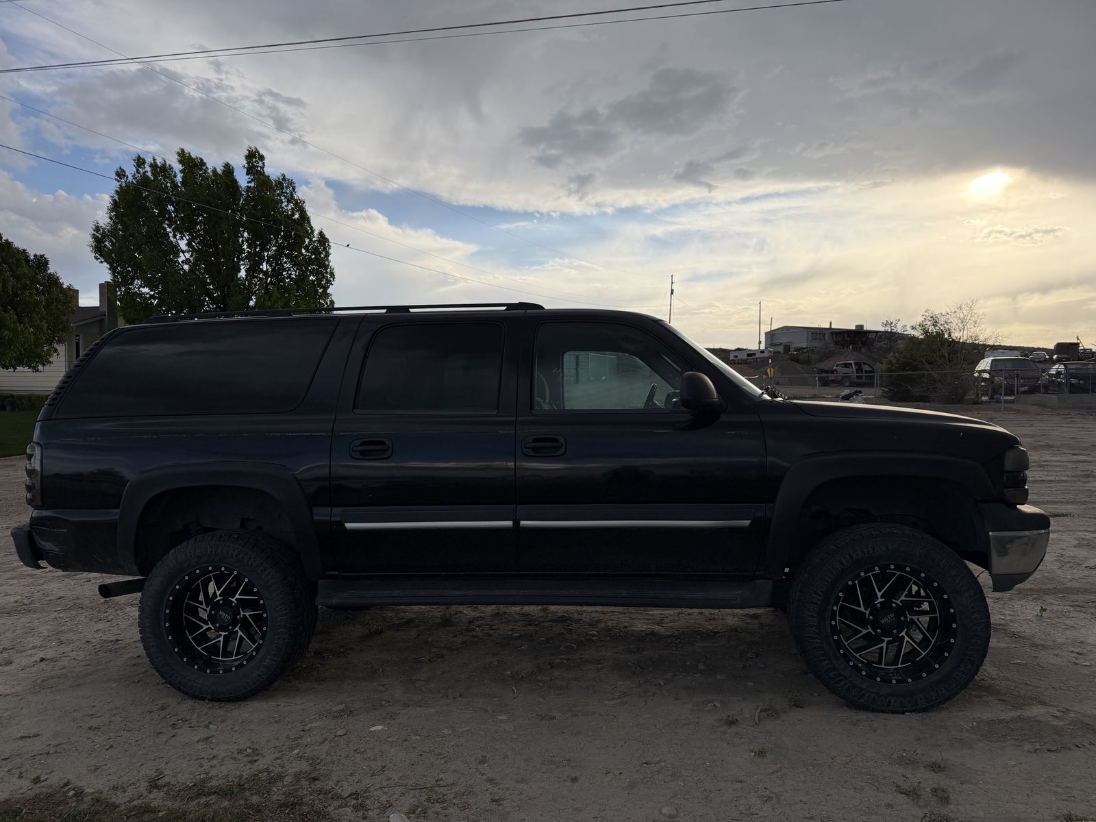 2004 Chevrolet Suburban 