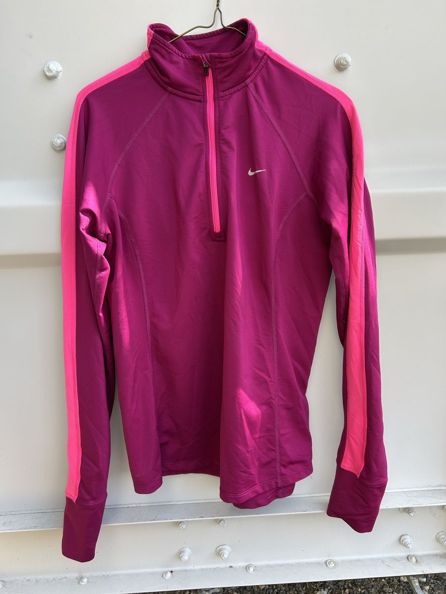 Nike Dri-FIT Magenta Pink 1/4 Zip Pullover Top Women's Size M Thumbholes