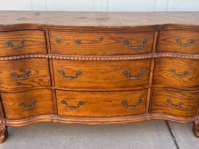 Pretty dresser