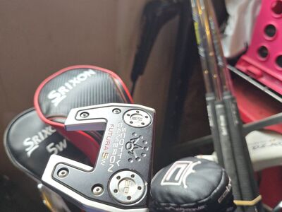 Scotty Cameron Futura 5W putter