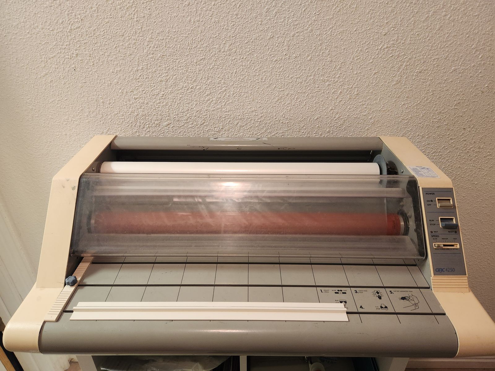 GBC 4250 Commercial Roll Laminator - Adjustable Speed, Durable Office/Print Shop