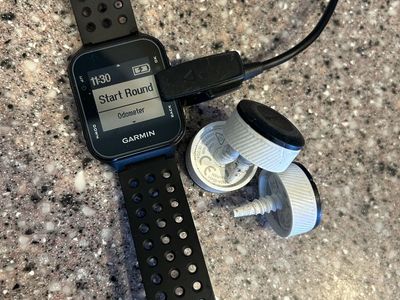 Garmin Approach Golf Watch with CT10 Club Sensors and Charger