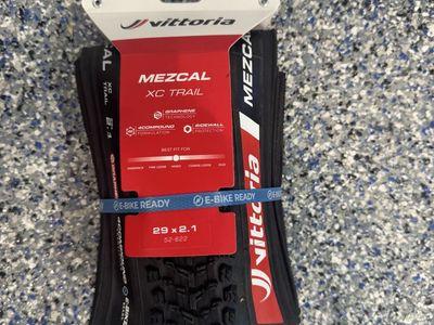 Vittoria Mezcal XC trail 29x2.1 tubeless tire
