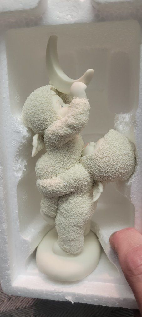 Snowbabies "Reach for the Moon" Figurine with Original Box