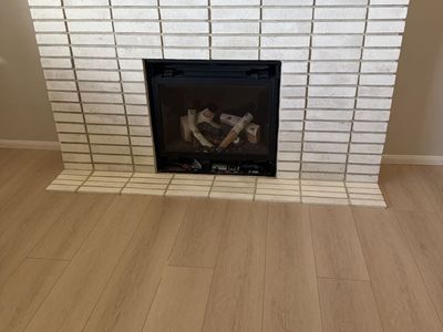Cultured Stone, Westlake Stone, Flat Brick, white ivory Loften Tenley bought from Hearth and Home