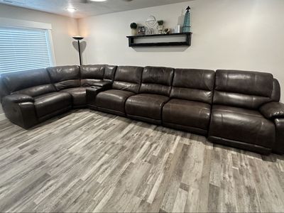Large 6-Piece Sectional Reclining Couch