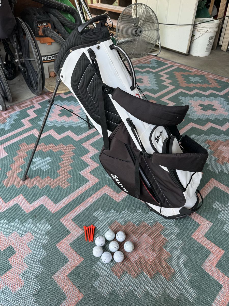 Srixon Stand Golf Bag - White/Black with Bonus Balls & Tees