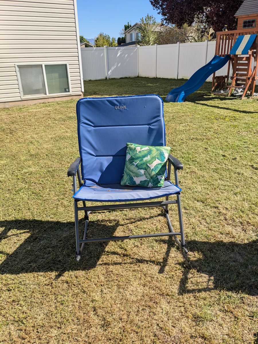$15 ULINE Outdoor Giant Rocker Chair - foldable