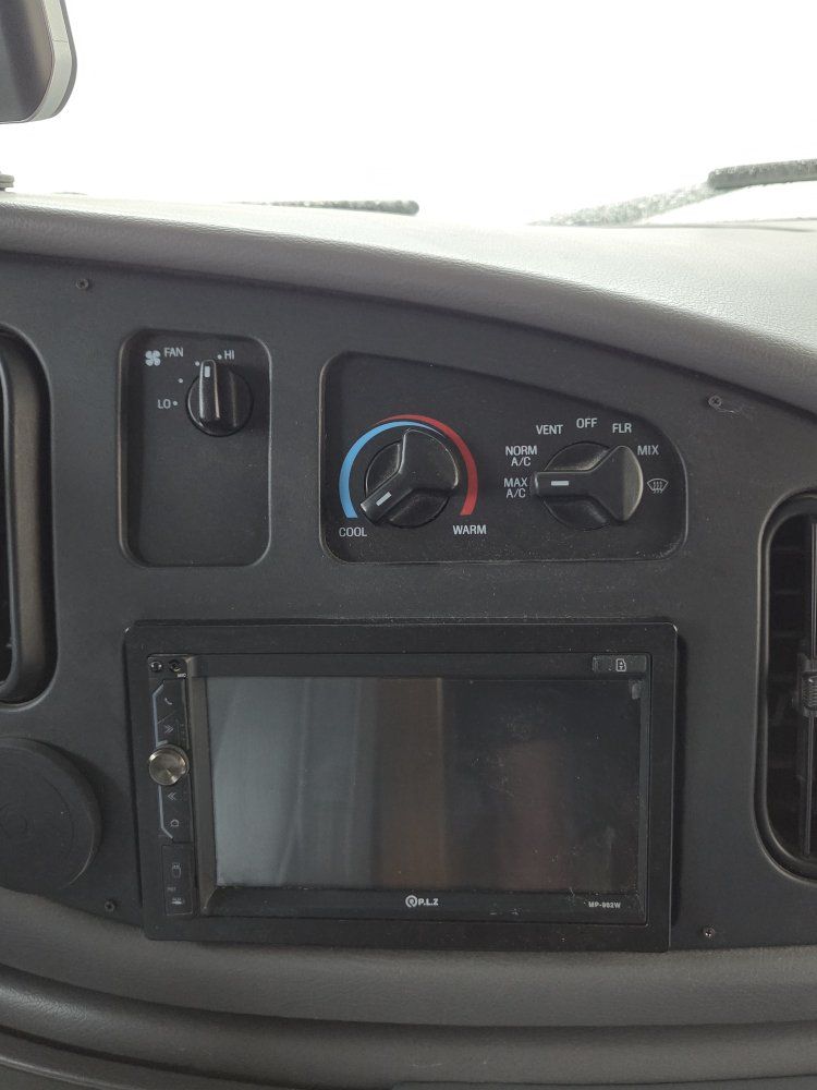 Main image 5