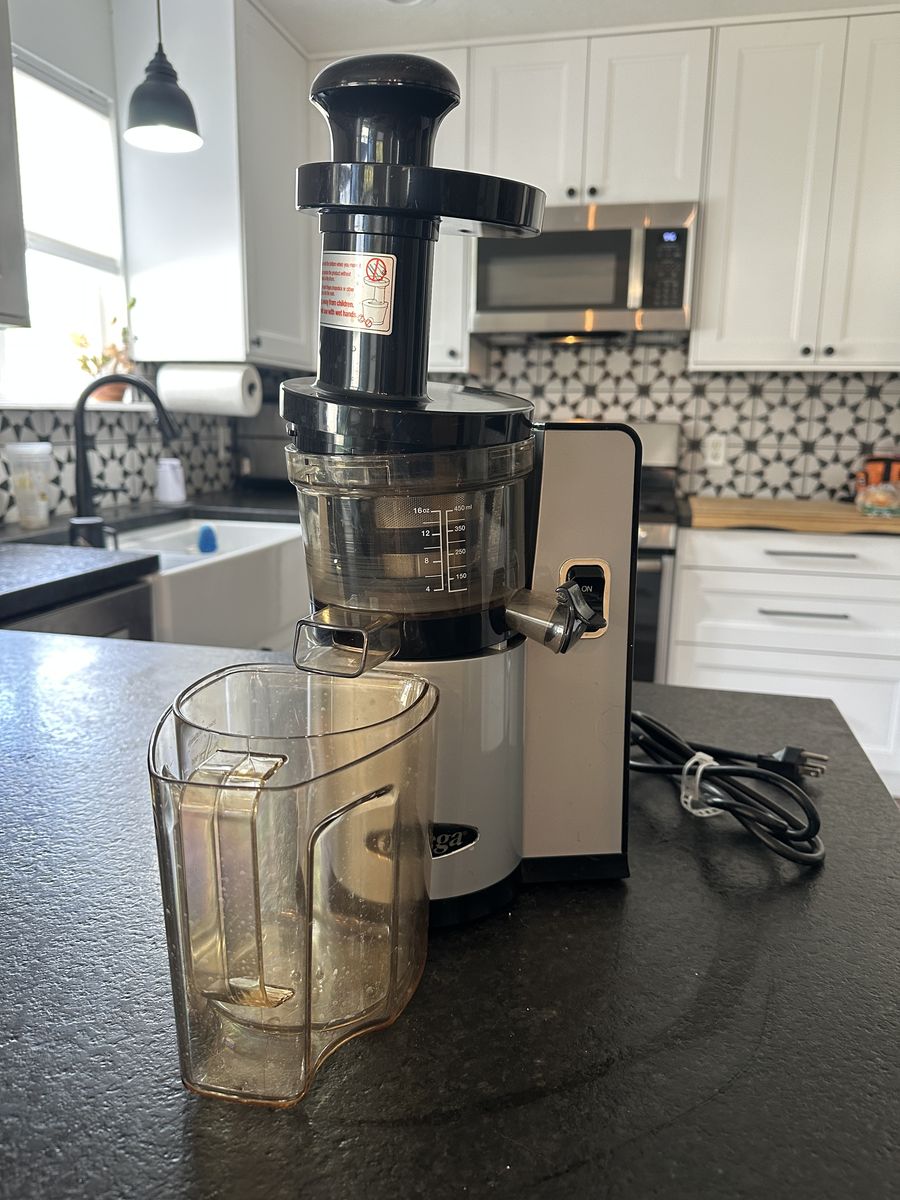 Omega Cold Press Slow Masticating Juicer