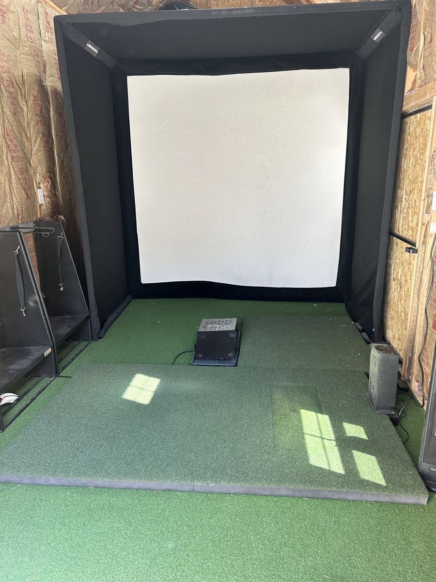 Sig8 golf enclosure
