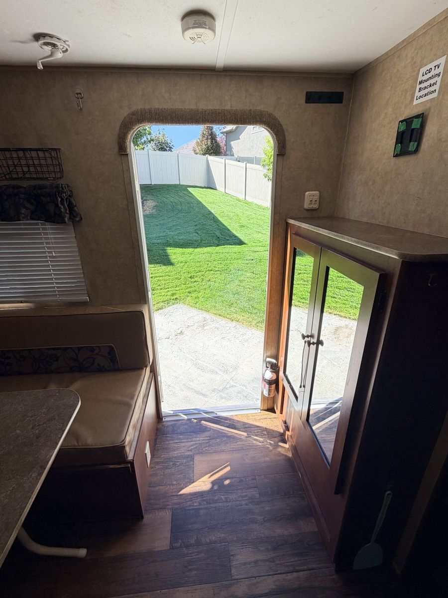 Main image 11
