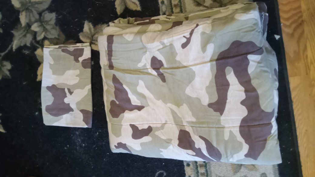 Green Desert Camo Twin Blanket & Pillow case