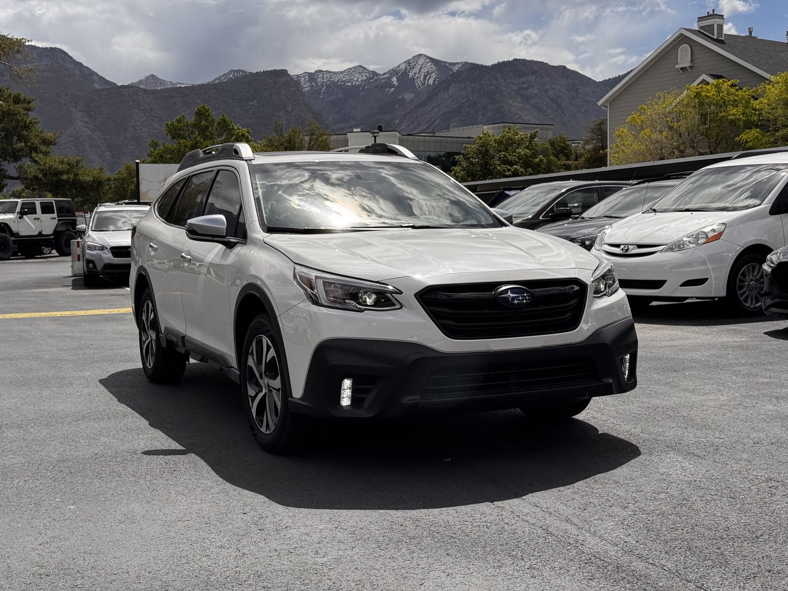 2022 Subaru Outback Touring XT