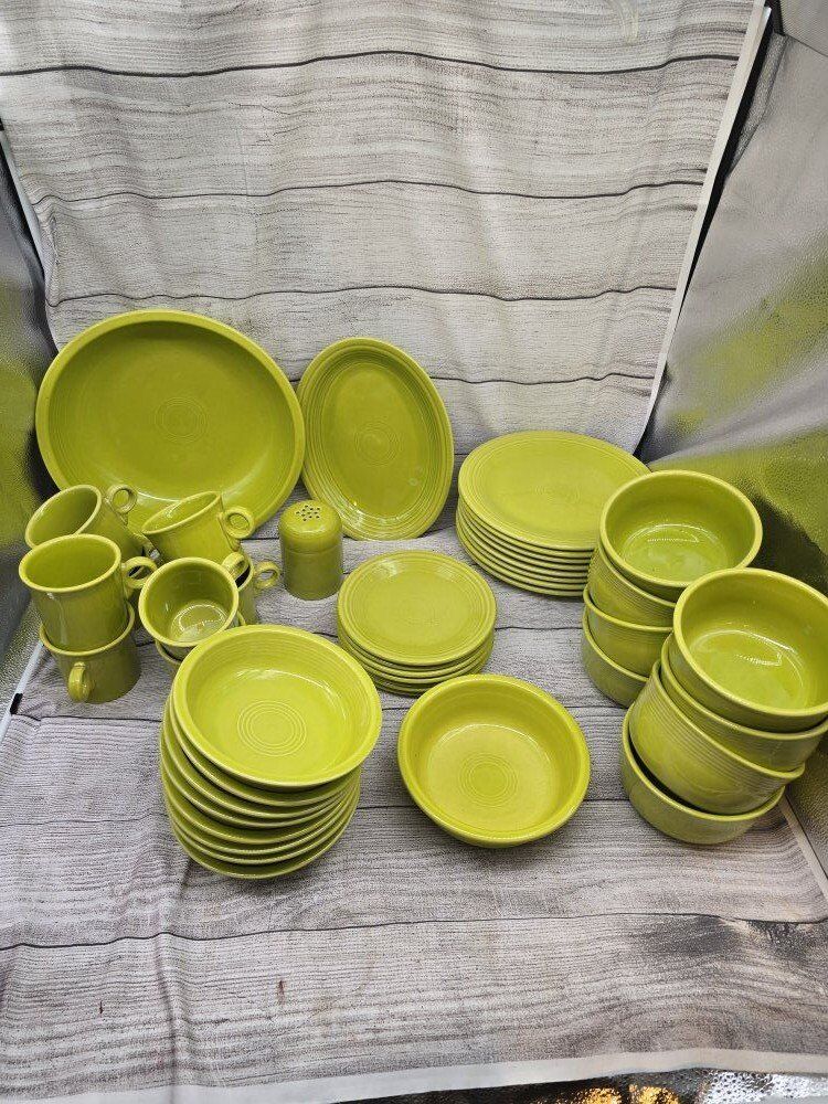 fiestaware Lemongrass set of 43 pieces